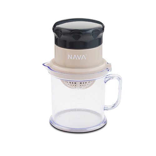 Misty manual plastic citrus juicer 11 cm